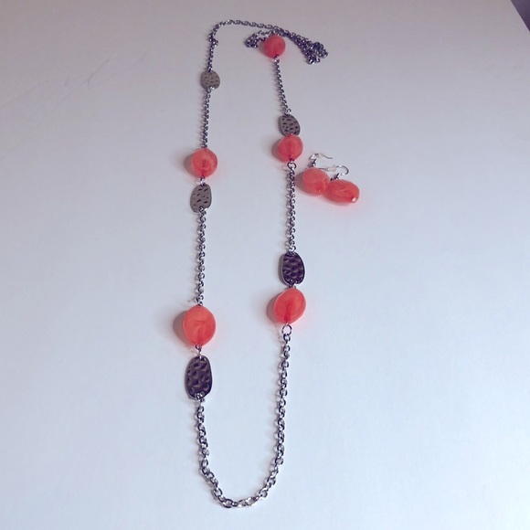Orange Necklace With Matching Earrings - Picture 2 of 5